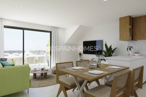 Apartamento en venta Torrevieja, Alicante, España 3 dormitorios, 110 m2 No. 139019 - foto 8