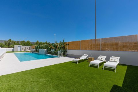 Bungalow for sale in Dolores, Alicante, Spain 3 bedrooms, 76 sq.m. No. 142036 - photo 13
