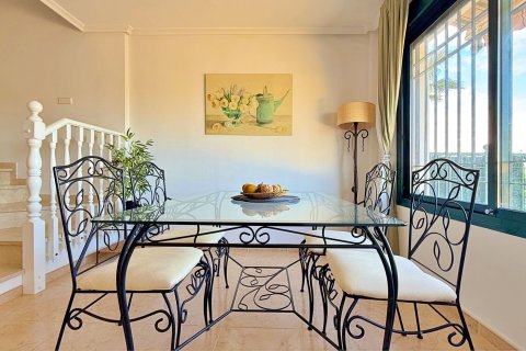 Kaupunkipientalo myytävänä Alicante, Espanja, 2 makuuhuonetta, 83 m2 No. 147604 - kuva 9