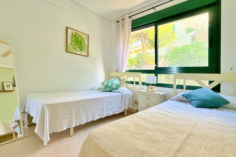 Kaupunkipientalo myytävänä Alicante, Espanja, 2 makuuhuonetta, 83 m2 No. 147604 - kuva 27