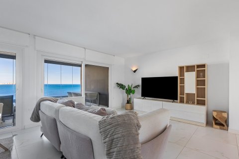 Huoneisto myytävänä Torrevieja, Alicante, Espanja, 2 makuuhuonetta, 122 m2 No. 147605 - kuva 2