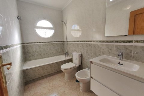 Kaupunkipientalo myytävänä Los Altos, Alicante, Espanja, 3 makuuhuonetta, 76 m2 No. 147610 - kuva 18