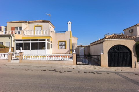 Kaupunkipientalo myytävänä Los Altos, Alicante, Espanja, 3 makuuhuonetta, 76 m2 No. 147610 - kuva 6