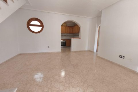 Kaupunkipientalo myytävänä Los Altos, Alicante, Espanja, 3 makuuhuonetta, 76 m2 No. 147610 - kuva 14