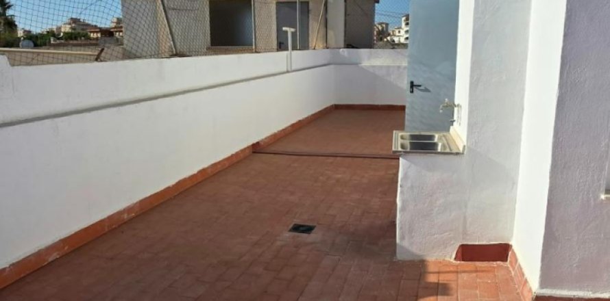 Penthouse in Torrevieja, Alicante, Spain 2 bedrooms,  No. 196070