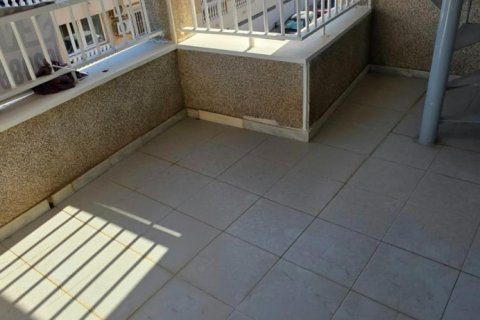 Penthouse for sale in Torrevieja, Alicante, Spain 2 bedrooms,  No. 196070 - photo 6