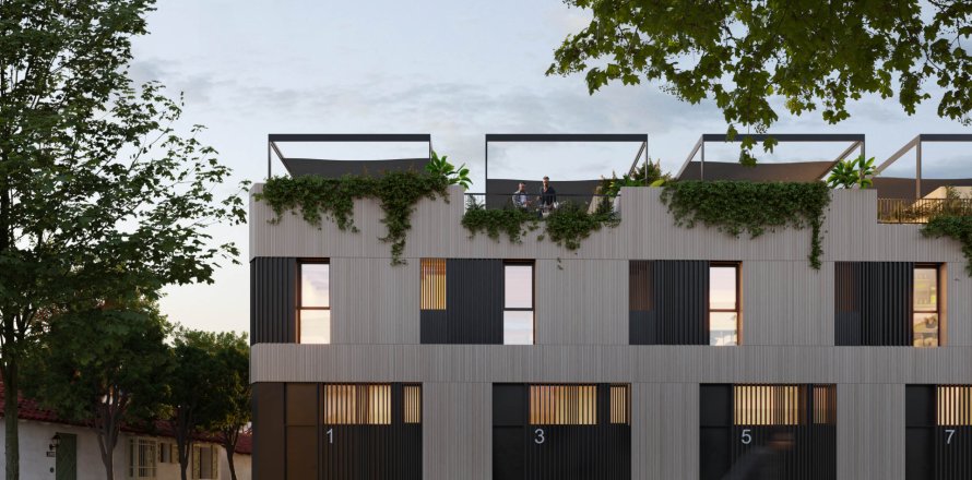 Townhouse in Malaga, Spain 4 bedrooms, 340 sq.m. No. 162356