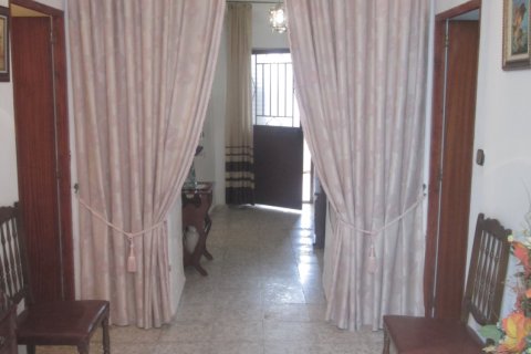 Villa à vendre à Santiago De Calatrava, Jaen, Espagne, 6 chambres, 298 m2 No. 185474 - photo 8