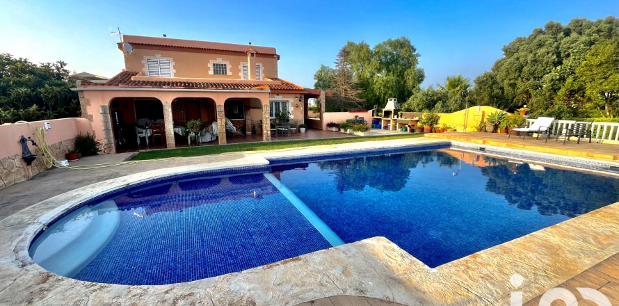 House in Vinaros, Castellon, Spanien 7 Schlafzimmer, 291 m2 Nr. 153381