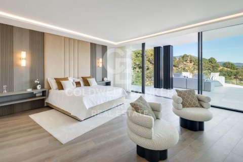 Villa en venta en Benahavís, Málaga, España 9 dormitorios, 2200 m2 No. 159180 - foto 15