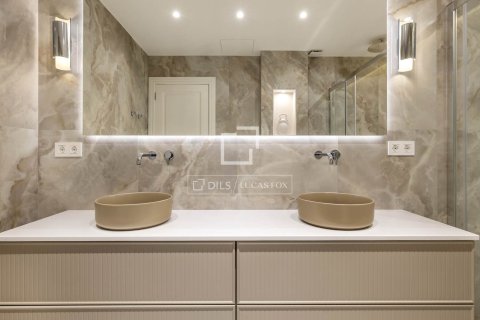 Penthouse w Barcelona, Hiszpania 3 sypialnie, 133 mkw. nr 150791 – zdjęcie 28