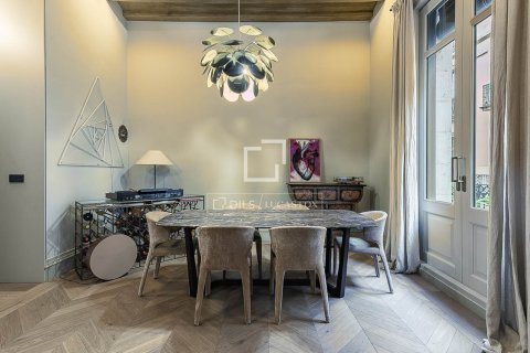 Apartment for sale in Barcelona, Spain 2 bedrooms, 114 sq.m. No. 150793 - photo 7