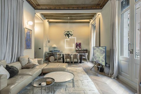 Apartment for sale in Barcelona, Spain 2 bedrooms, 114 sq.m. No. 150793 - photo 2