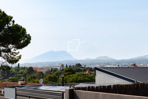 Villa for sale in Valldoreix, Barcelona, Spain 6 bedrooms, 688 sq.m. No. 150794 - photo 21