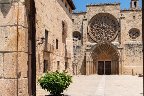 Villa for sale in Valldoreix, Barcelona, Spain 6 bedrooms, 688 sq.m. No. 150794 - photo 16