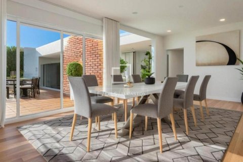 Villa for sale in Valldoreix, Barcelona, Spain 6 bedrooms, 688 sq.m. No. 150794 - photo 3