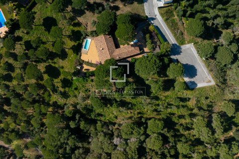 Villa for sale in Sant Andreu de Llavaneres, Barcelona, Spain 4 bedrooms, 442 sq.m. No. 150796 - photo 24