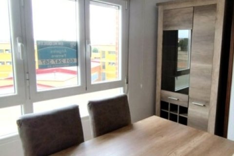 Huoneisto myytävänä Leon, Espanja, 2 makuuhuonetta, 89 m2 No. 184916 - kuva 17
