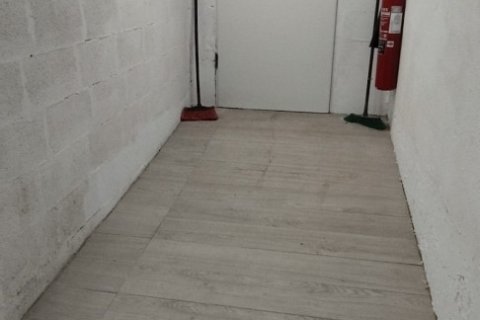 Продажа коммерческой недвижимости в Сантурци, Вискайя, Испания 12м2 №184919 - фото 7
