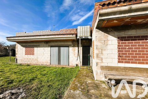 Land plot for sale in Cuadros, Leon, Spain 1133 sq.m. No. 184918 - photo 5