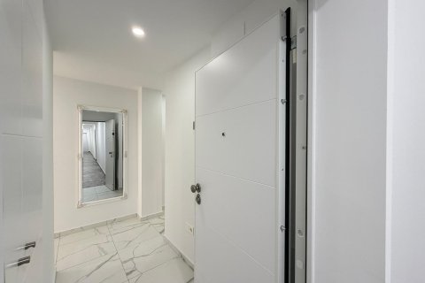 Dzīvoklis pārdošanā Torrevieja, Alicante, Spānijā 2 istabas, 105 m2 Nr. 192464 - attēls 2
