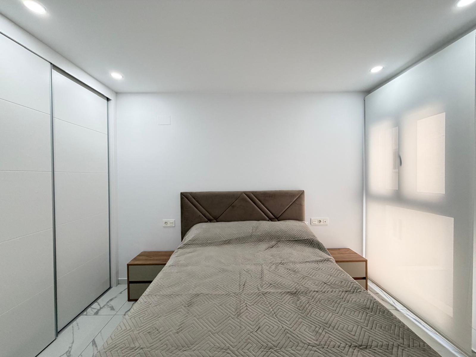 Apartment in Torrevieja, Alicante, Spain 2 bedrooms, 105 sq.m. No. 192464
