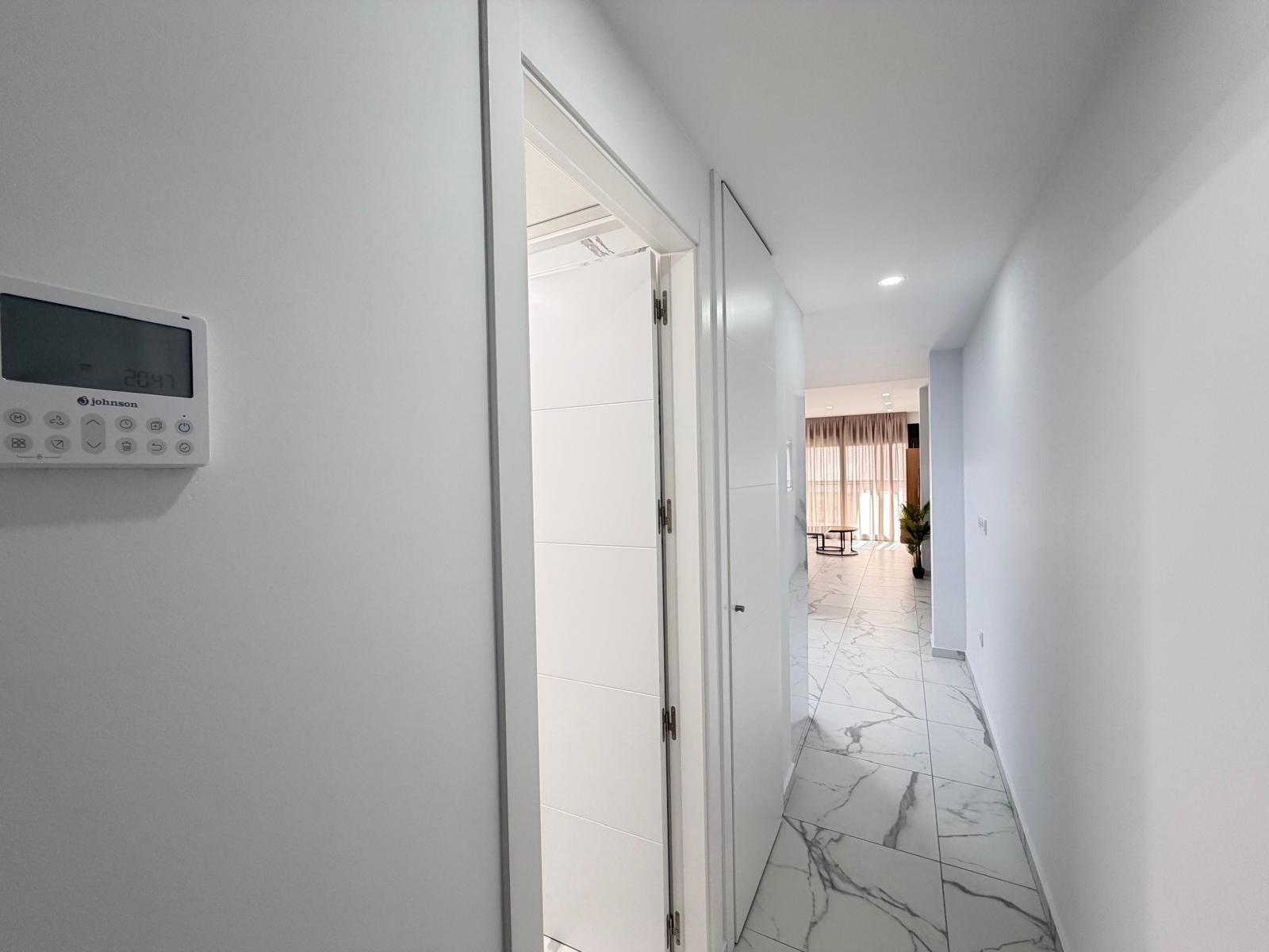 Apartment in Torrevieja, Alicante, Spain 2 bedrooms, 105 sq.m. No. 192464