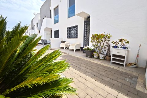 Apartment for sale in La Zenia, Alicante, Spain 2 bedrooms, 73 sq.m. No. 192463 - photo 24