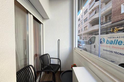 Продажа квартиры в Торревьеха, Аликанте, Испания 2 спальни, 59м2 №184241 - фото 4