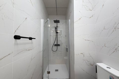Продажа квартиры в Торревьеха, Аликанте, Испания 2 спальни, 59м2 №184241 - фото 24