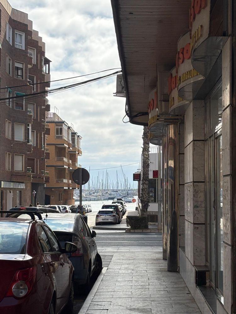 Wohnung in Torrevieja, Alicante, Spanien 2 Schlafzimmer, 90 m2 Nr. 184247