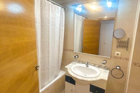 Apartment for sale in Torrevieja, Alicante, Spain 2 bedrooms, 65 sq.m. No. 184246 - photo 8