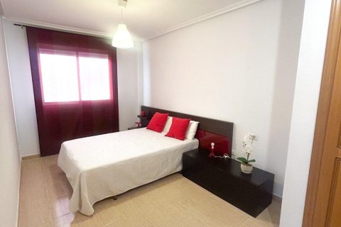 Apartment for sale in Torrevieja, Alicante, Spain 2 bedrooms, 65 sq.m. No. 184246 - photo 10