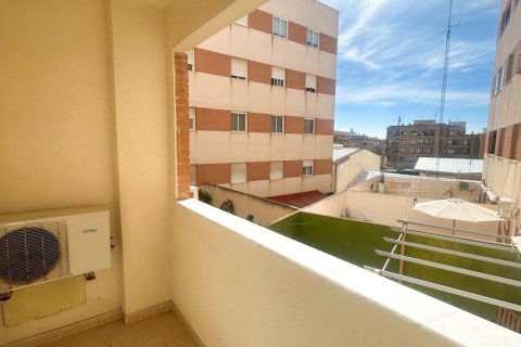 Apartment for sale in Torrevieja, Alicante, Spain 2 bedrooms, 65 sq.m. No. 184246 - photo 13