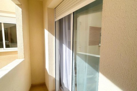 Apartment for sale in Torrevieja, Alicante, Spain 2 bedrooms, 65 sq.m. No. 184246 - photo 14