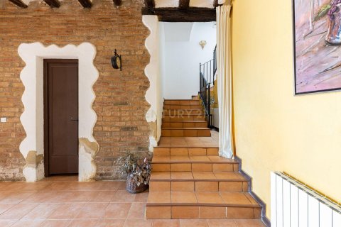 House for sale in Piera, Barcelona, Spain 11 bedrooms, 1434 sq.m. No. 177857 - photo 21