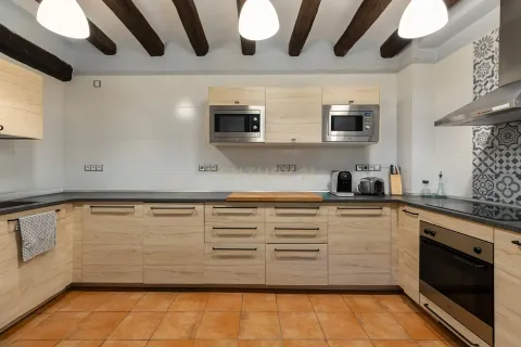 House for sale in Piera, Barcelona, Spain 11 bedrooms, 1434 sq.m. No. 177857 - photo 20