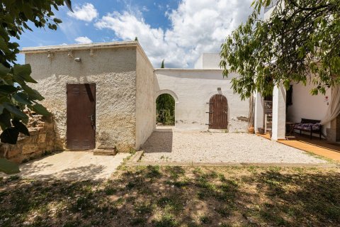 House for sale in Piera, Barcelona, Spain 11 bedrooms, 1434 sq.m. No. 177857 - photo 4