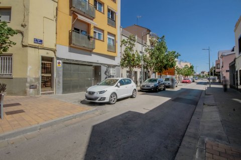 House for sale in Terrassa, Barcelona, Spain 4 bedrooms, 230 sq.m. No. 177859 - photo 2