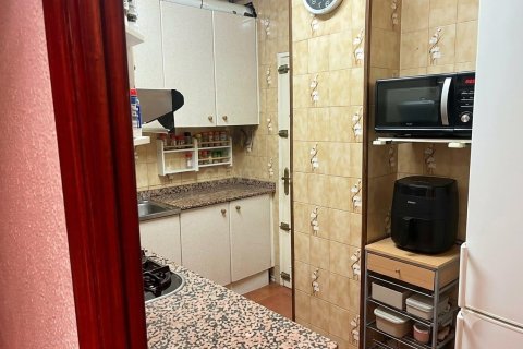 Wohnung zum Verkauf in Barcelona, Spanien 3 Schlafzimmer, 75 m2 Nr. 177855 - Foto 12