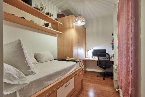 Wohnung zum Verkauf in Barcelona, Spanien 4 Schlafzimmer, 84 m2 Nr. 177856 - Foto 14