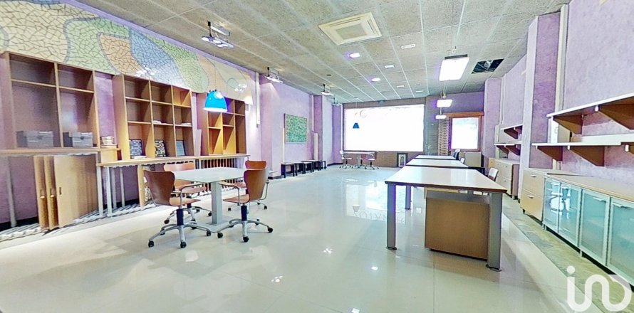 Komerciāls īpašums Onda, Castellon, Spānijā 7 istabas, 140 m2 Nr. 152924