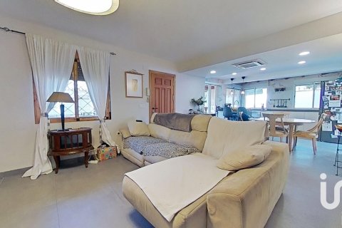 Kamienica w Benicasim, Castellon, Hiszpania 4 sypialnie, 237 mkw. nr 152922 – zdjęcie 11