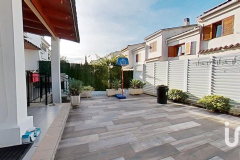 Kamienica w Benicasim, Castellon, Hiszpania 4 sypialnie, 237 mkw. nr 152922 – zdjęcie 16