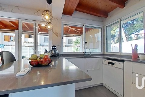 Kamienica w Benicasim, Castellon, Hiszpania 4 sypialnie, 237 mkw. nr 152922 – zdjęcie 6