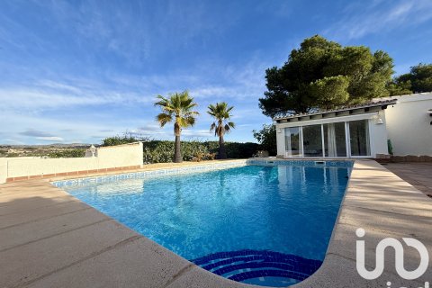 Сasa en venta en Teulada, Alicante, España 4 dormitorios, 212 m2 No. 152926 - foto 2