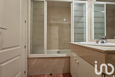 Apartamento en venta en Almuñécar, Granada, España 2 dormitorios,  No. 152925 - foto 16