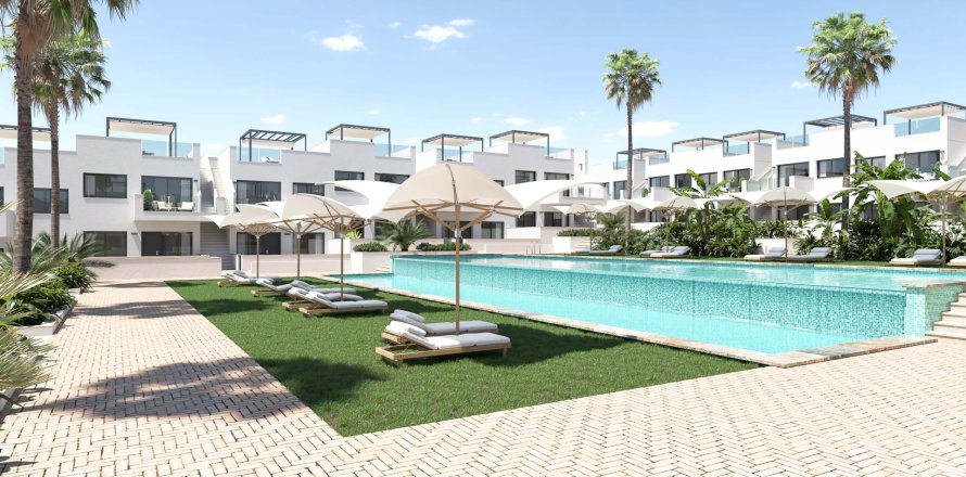 Bungalow i Torrevieja, Alicante, Spanien 2 sovrum, 115 kvm. Nr. 163543