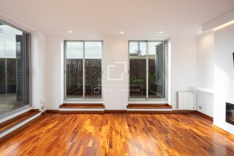 Dzīvoklis pārdošanā Barcelona, Spānijā 2 istabas, 128 m2 Nr. 150332 - attēls 4