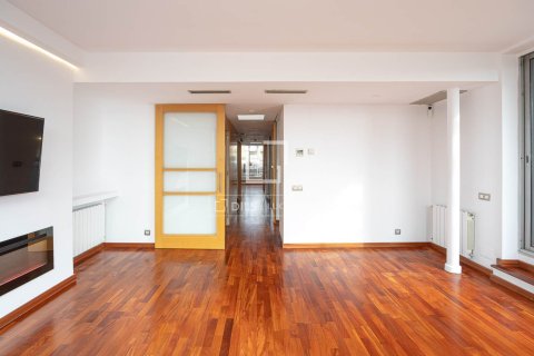 Dzīvoklis pārdošanā Barcelona, Spānijā 2 istabas, 128 m2 Nr. 150332 - attēls 7
